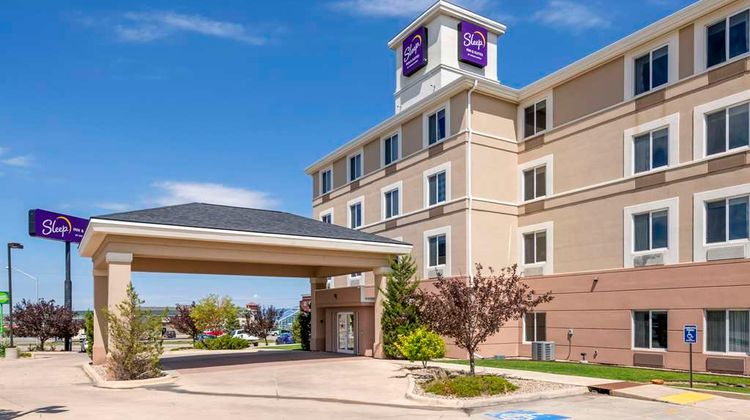 Sleep Inn & Suites Exterior