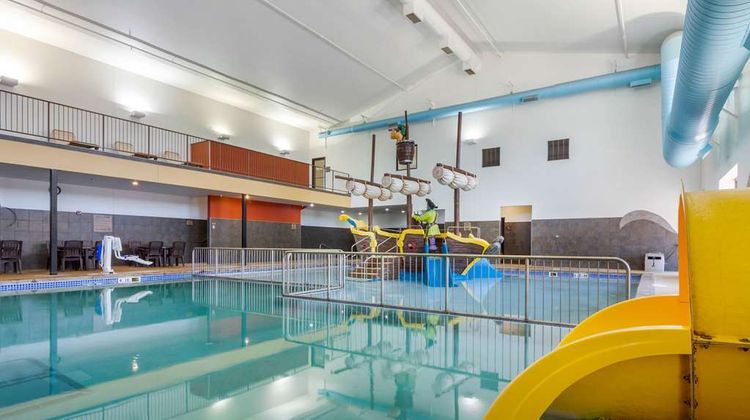 Comfort Inn and Suites Pool
