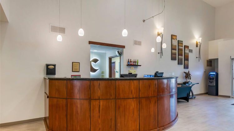 Comfort Suites Lobby