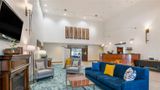 <b>Comfort Suites Lobby</b>. Images powered by <a href="https://iceportal.shijigroup.com/" title="IcePortal" target="_blank">IcePortal</a>.