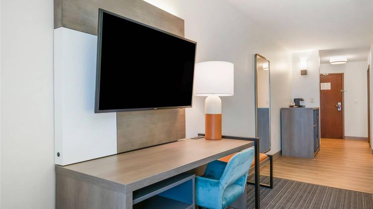 Comfort Suites Suite