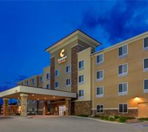 Comfort Suites Exterior