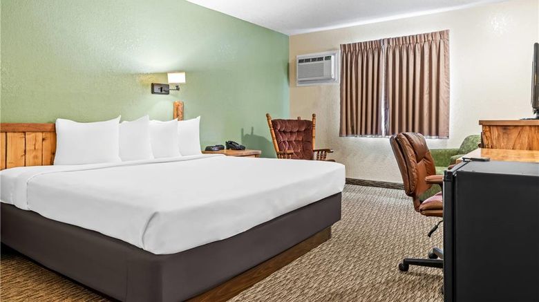 <b>Econo Lodge Custer Crazy Horse Room</b>. Images powered by <a href="https://iceportal.shijigroup.com/" title="IcePortal" target="_blank">IcePortal</a>.