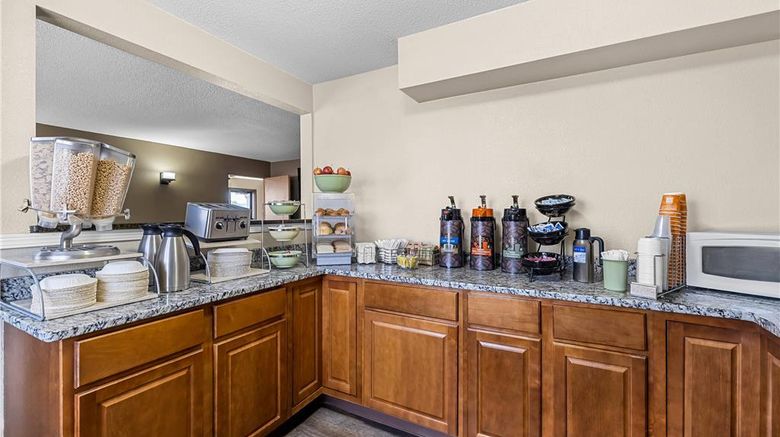 <b>Rodeway Inn Rapid City Restaurant</b>. Images powered by <a href="https://iceportal.shijigroup.com/" title="IcePortal" target="_blank">IcePortal</a>.