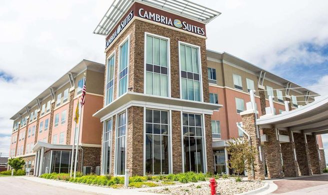Cambria Hotel Rapid City Near Mount Rushmore Exterior