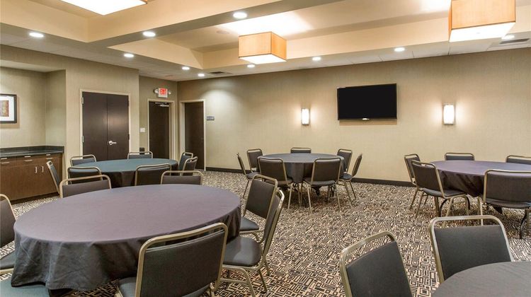 Cambria Hotel Rapid City Near Mount Rushmore Meeting