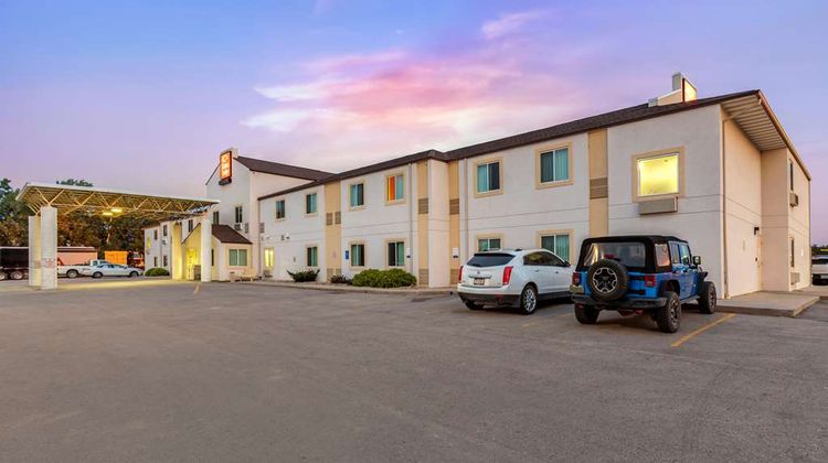 Econo Lodge Belle Fourche Exterior