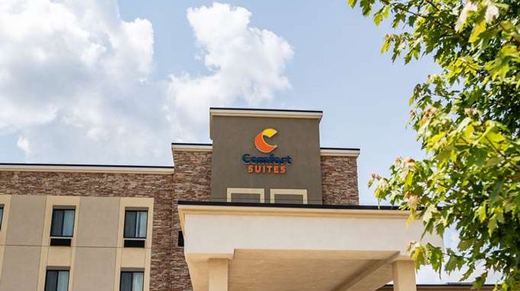 Comfort Suites University Exterior