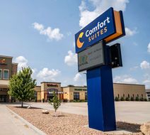 Comfort Suites University Exterior