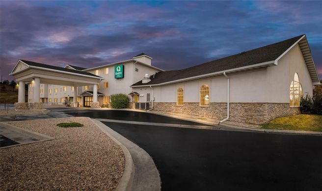Quality Inn Rapid City Exterior