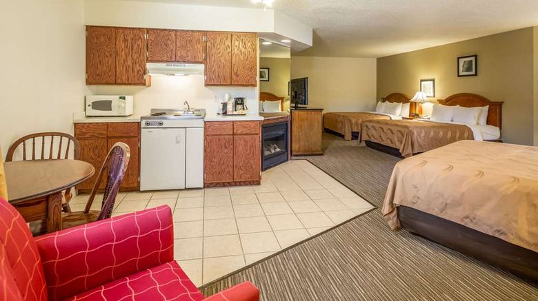 <b>Quality Inn Keystone Suite</b>. Images powered by <a href="https://iceportal.shijigroup.com/" title="IcePortal" target="_blank">IcePortal</a>.