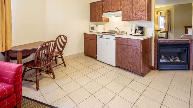 <b>Quality Inn Keystone Suite</b>. Images powered by <a href="https://iceportal.shijigroup.com/" title="IcePortal" target="_blank">IcePortal</a>.