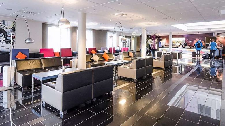 <b>Comfort Hotel Malmo Lobby</b>. Images powered by <a href="https://iceportal.shijigroup.com/" title="IcePortal" target="_blank">IcePortal</a>.