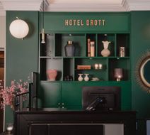 Home Hotel Drott Lobby