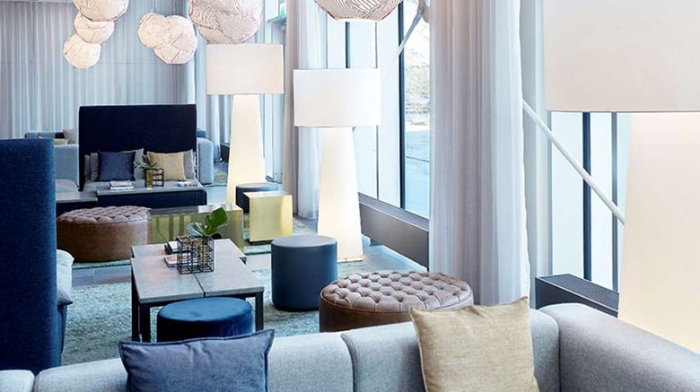 <b>Quality Hotel View Lobby</b>. Images powered by <a href="https://iceportal.shijigroup.com/" title="IcePortal" target="_blank">IcePortal</a>.