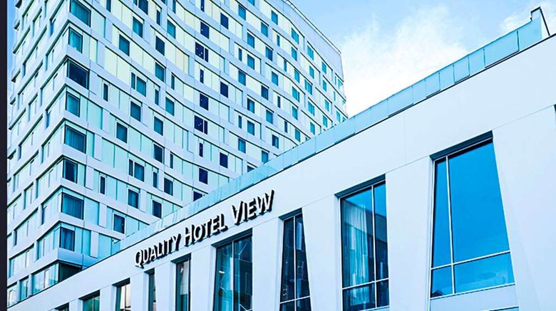 <b>Quality Hotel View Exterior</b>. Images powered by <a href="https://iceportal.shijigroup.com/" title="IcePortal" target="_blank">IcePortal</a>.