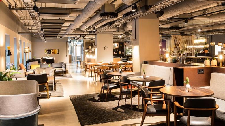 <b>Comfort Hotel Kista Lobby</b>. Images powered by <a href="https://iceportal.shijigroup.com/" title="IcePortal" target="_blank">IcePortal</a>.