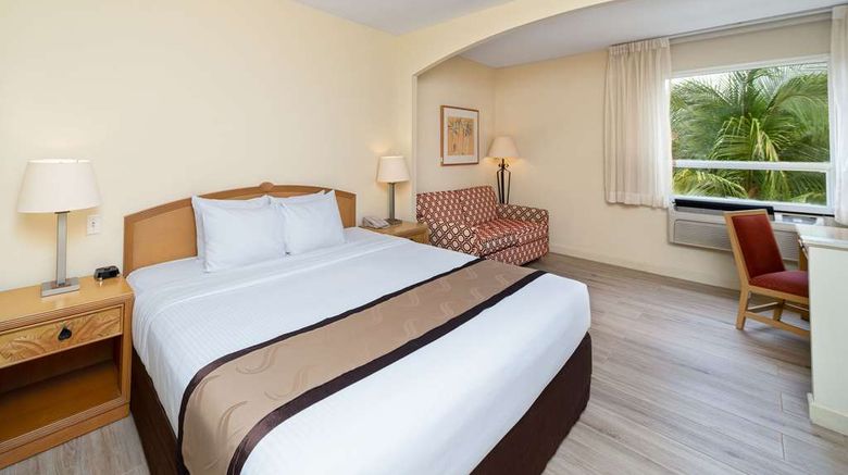 <b>Quality Hotel Real Aeropuerto Suite</b>. Images powered by <a href="https://iceportal.shijigroup.com/" title="IcePortal" target="_blank">IcePortal</a>.