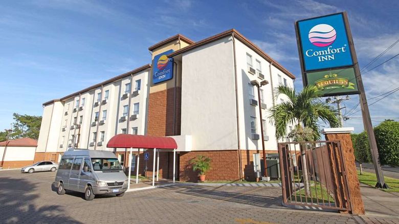 <b>Comfort Inn Real San Miguel Exterior</b>. Images powered by <a href="https://iceportal.shijigroup.com/" title="IcePortal" target="_blank">IcePortal</a>.