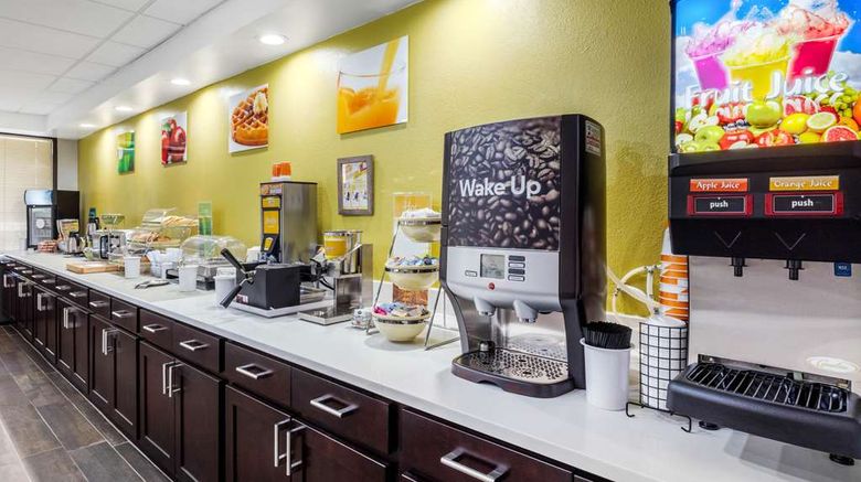 <b>Quality Inn Gordonsville Restaurant</b>. Images powered by <a href="https://iceportal.shijigroup.com/" title="IcePortal" target="_blank">IcePortal</a>.