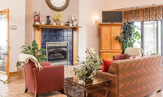 Econo Lodge Newport West Lobby