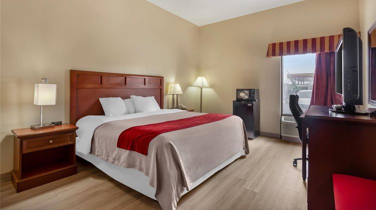 Econo Lodge Newport West Room