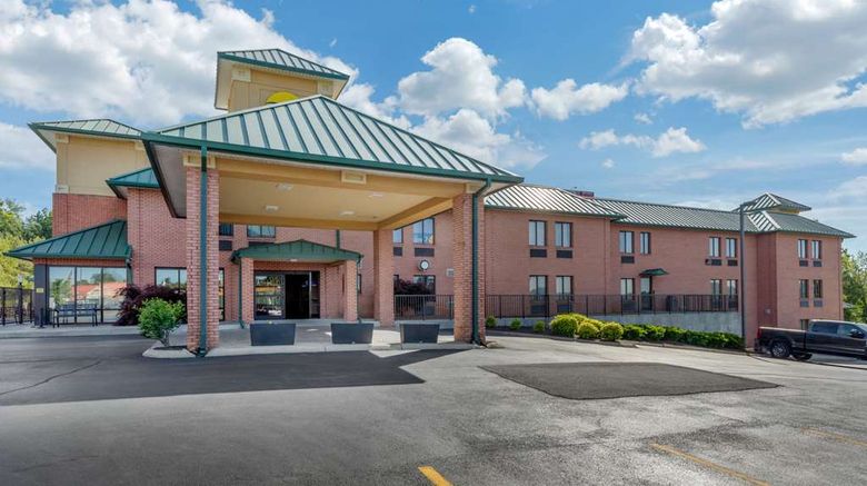 Comfort Inn Exterior. Images powered by <a href="https://iceportal.shijigroup.com" target="_blank" rel="noopener">Ice Portal</a>.
