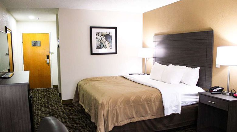 <b>Quality Inn Clinton Room</b>. Images powered by <a href="https://iceportal.shijigroup.com/" title="IcePortal" target="_blank">IcePortal</a>.