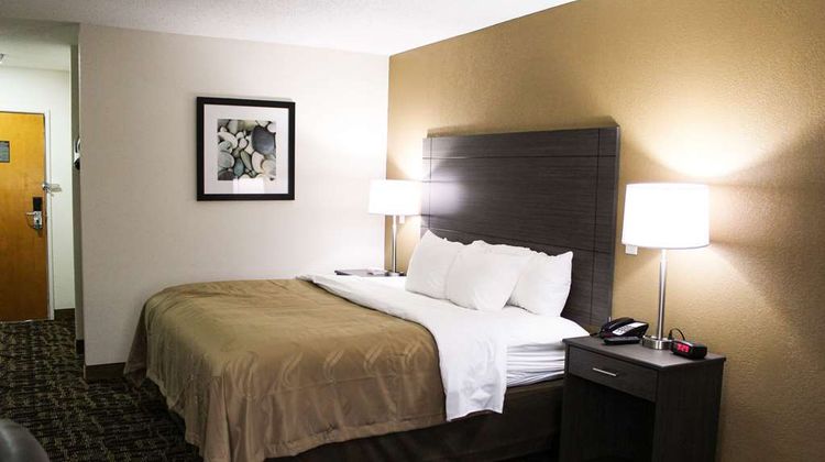 Quality Inn Clinton Room