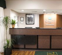 Quality Inn Clinton Lobby