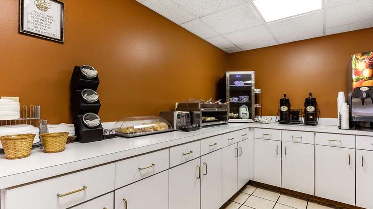 Econo Lodge Inn and Suites Dickson Restaurant