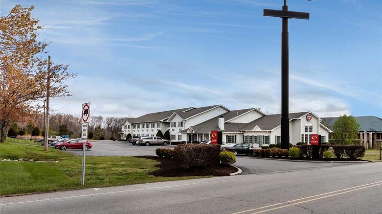 Econo Lodge Inn and Suites Dickson Exterior. Images powered by <a href="https://iceportal.shijigroup.com" target="_blank" rel="noopener">Ice Portal</a>.
