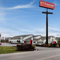 Econo Lodge Inn and Suites Dickson