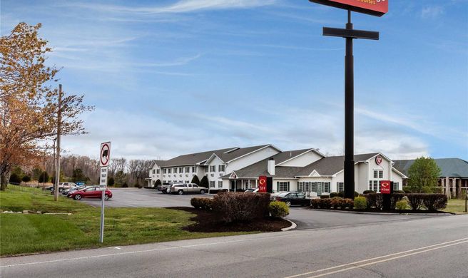 Econo Lodge Inn and Suites Dickson Exterior