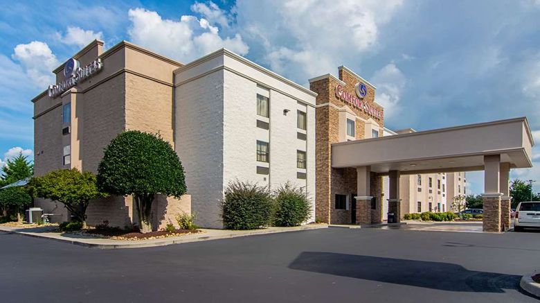 <b>Comfort Suites Exterior</b>. Images powered by <a href="https://iceportal.shijigroup.com/" title="IcePortal" target="_blank">IcePortal</a>.