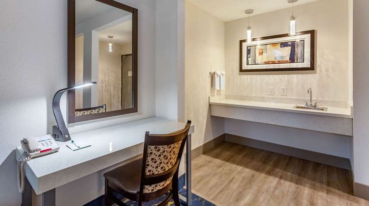 Quality Inn Suite