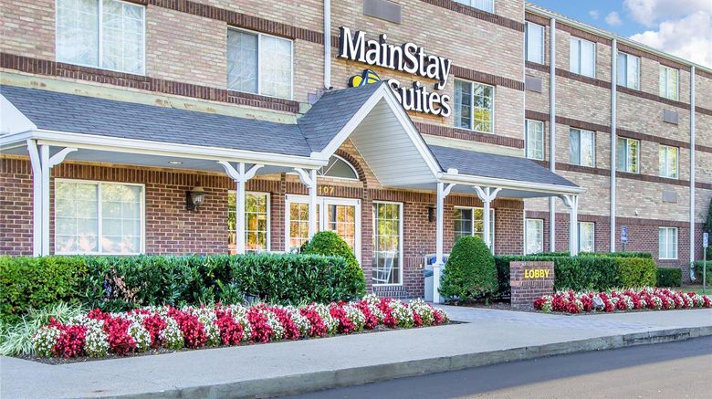 <b>MainStay Suites Brentwood Exterior</b>. Images powered by <a href="https://iceportal.shijigroup.com/" title="IcePortal" target="_blank">IcePortal</a>.