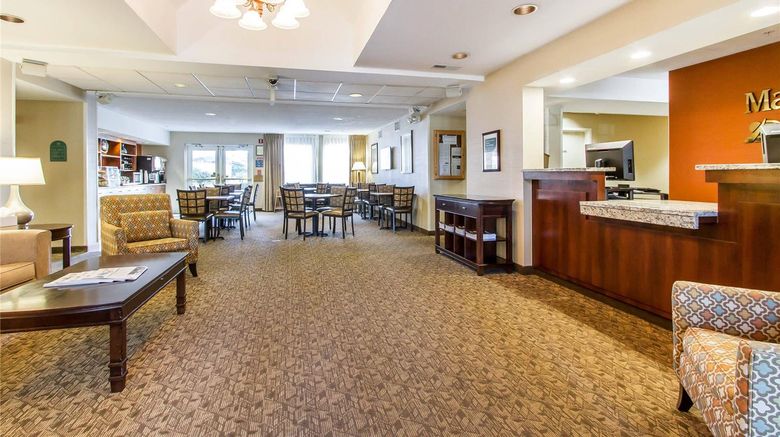 <b>MainStay Suites Brentwood Lobby</b>. Images powered by <a href="https://iceportal.shijigroup.com/" title="IcePortal" target="_blank">IcePortal</a>.