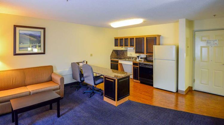 LeConte Hotel & Convention Center Suite
