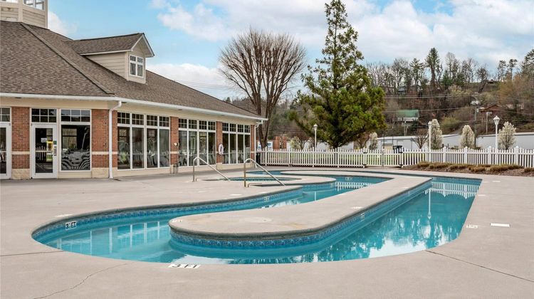 LeConte Hotel & Convention Center Pool