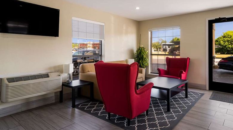 <b>Quality Inn Lobby</b>. Images powered by <a href="https://iceportal.shijigroup.com/" title="IcePortal" target="_blank">IcePortal</a>.