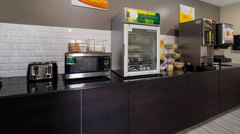 <b>Quality Inn Restaurant</b>. Images powered by <a href="https://iceportal.shijigroup.com/" title="IcePortal" target="_blank">IcePortal</a>.