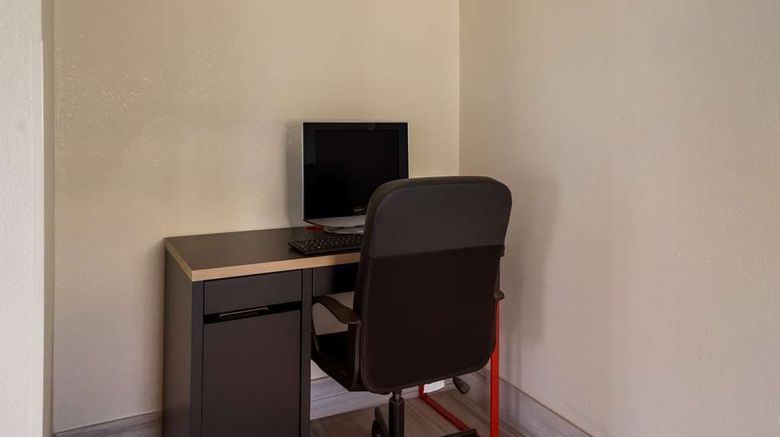 <b>Quality Inn Other</b>. Images powered by <a href="https://iceportal.shijigroup.com/" title="IcePortal" target="_blank">IcePortal</a>.