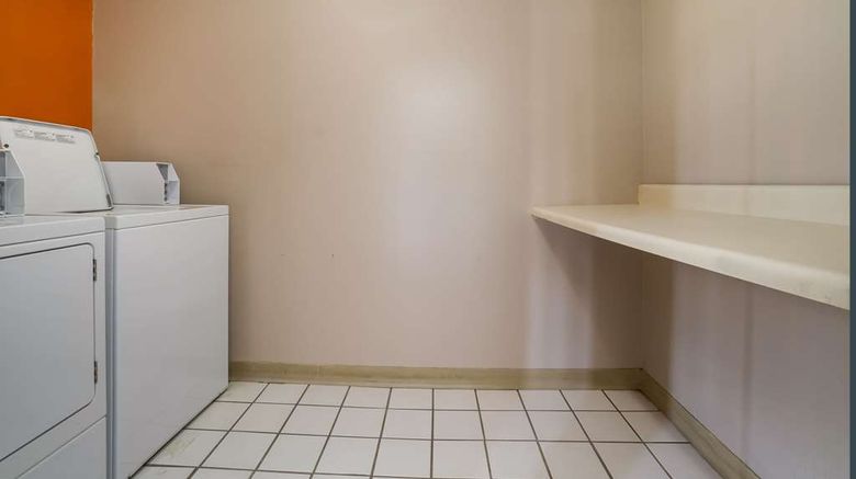 <b>Quality Inn Other</b>. Images powered by <a href="https://iceportal.shijigroup.com/" title="IcePortal" target="_blank">IcePortal</a>.