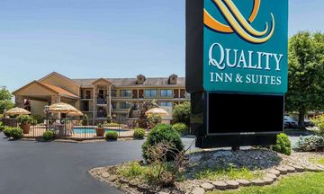 Quality Inn & Suites River Suites