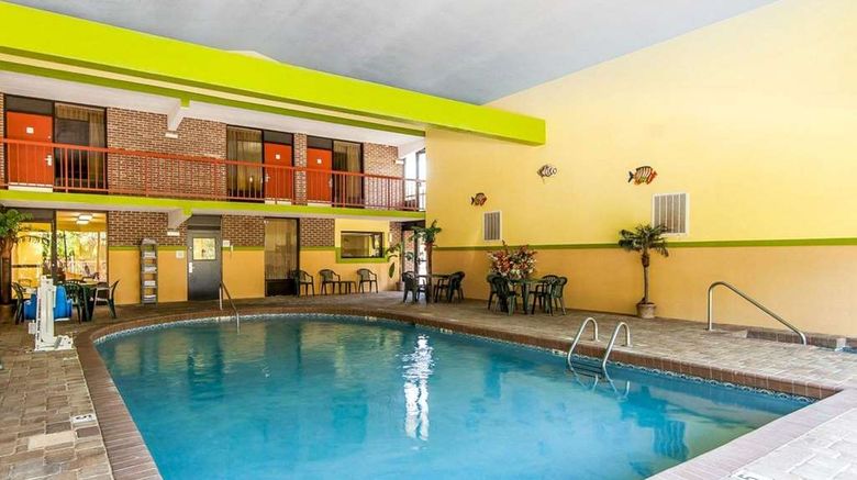 <b>Quality Inn Sweetwater West Pool</b>. Images powered by <a href="https://iceportal.shijigroup.com/" title="IcePortal" target="_blank">IcePortal</a>.