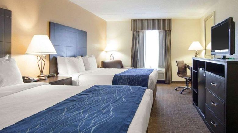 <b>Comfort Inn Room</b>. Images powered by <a href="https://iceportal.shijigroup.com/" title="IcePortal" target="_blank">IcePortal</a>.