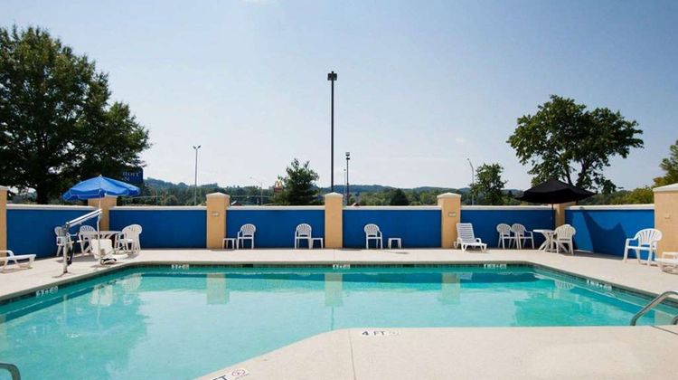 Comfort Inn Pool
