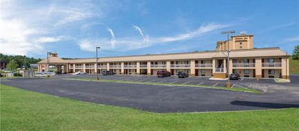 Econo Lodge Inn and Suites Knoxville East Exterior