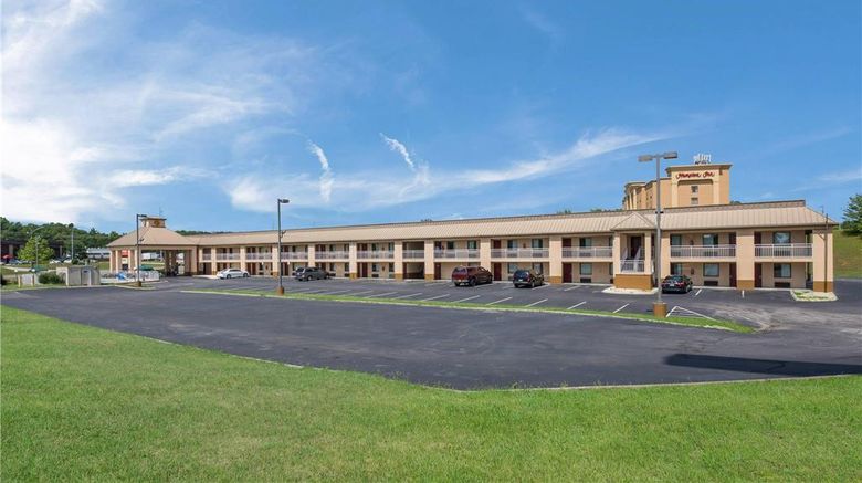 <b>Econo Lodge Inn and Suites Knoxville East Exterior</b>. Images powered by <a href="https://iceportal.shijigroup.com/" title="IcePortal" target="_blank">IcePortal</a>.